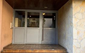 Joli Studio rénové proche quartier Timone -parking