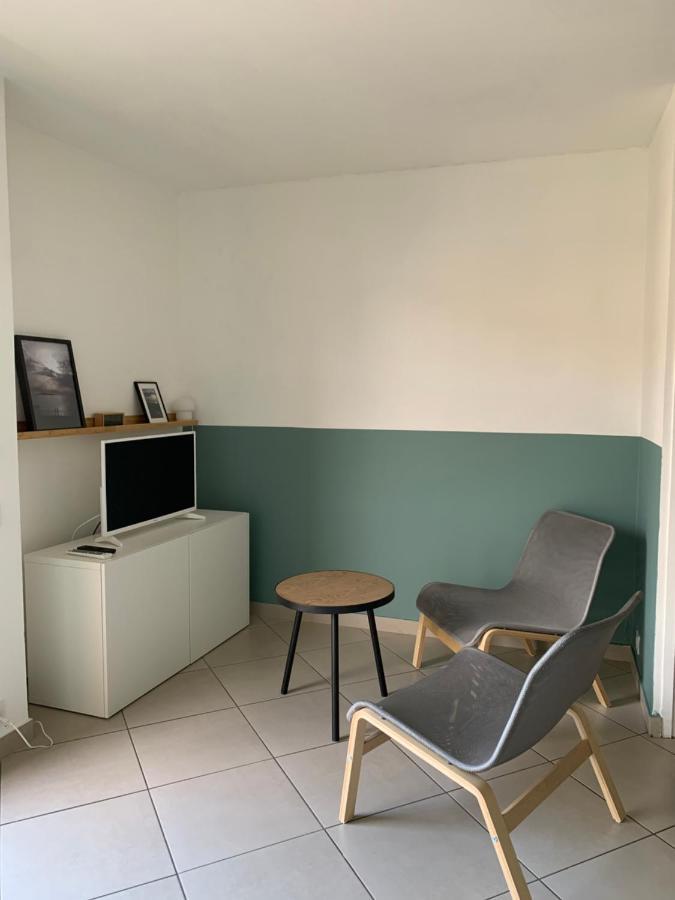 Joli Studio rénové proche quartier Timone -parking Marseille Extérieur photo