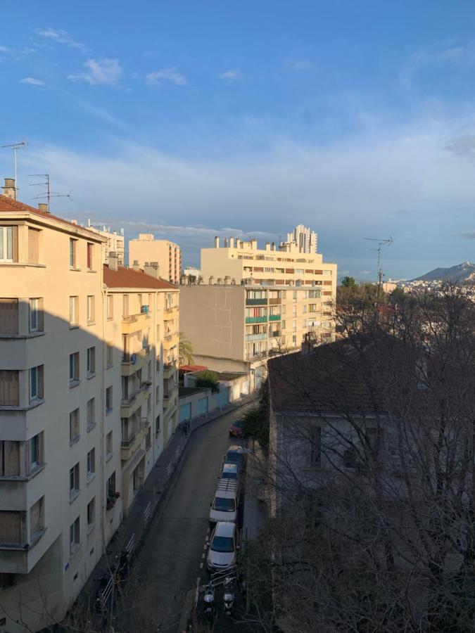 Joli Studio rénové proche quartier Timone -parking Marseille Extérieur photo